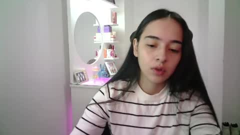 Snapshot of aineangeel chatting on 05-28-26, 01:19 AINE online show from 05-28-26, 01:19