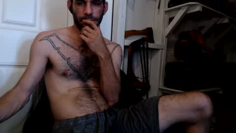 Snapshot of airbornx2n1 chatting on 07-04-26, 05:19 Leo Airborn Sir Daddy online show from 07-04-26, 05:19
