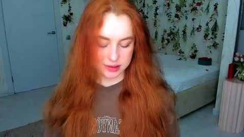 Snapshot of airysilhouette chatting on 04-01-26, 10:05 Louise online show from 04-01-26, 10:05