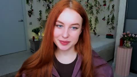 Snapshot of airysilhouette chatting on 04-04-26, 07:22 Louise online show from 04-04-26, 07:22