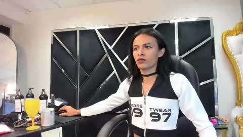 Snapshot of aisha_hotts777 chatting on 11-10-25, 09:52 Aisha online show from 11-10-25, 09:52