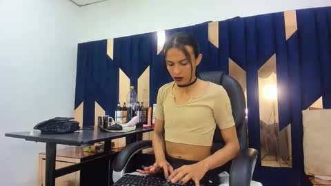 Snapshot of aisha_hotts777 chatting on 11-11-25, 03:50 Aisha online show from 11-11-25, 03:50