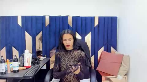 Snapshot of aisha_hotts777 chatting on 11-19-25, 04:34 Aisha online show from 11-19-25, 04:34