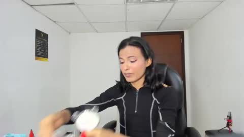 Aisha online show from 02-10-26, 04:05