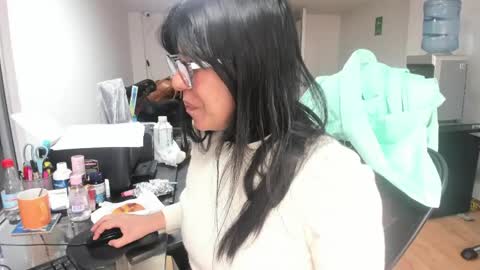 Katie   online show from 04-16-26, 02:18