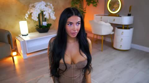 Snapshot of aishaadevoe chatting on 10-29-25, 07:15 Maddy online show from 10-29-25, 07:15