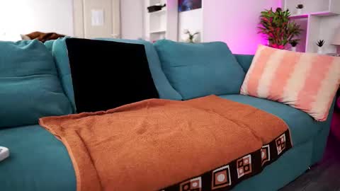 Snapshot of aishabee chatting on 11-12-25, 10:04 Aisha online show from 11-12-25, 10:04