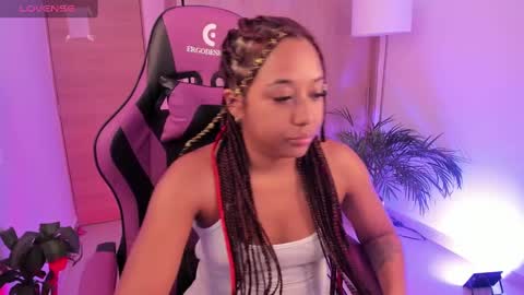 Snapshot of aisharose_ chatting on 01-30-25, 06:21 Aisha online show from 01-30-25, 06:21