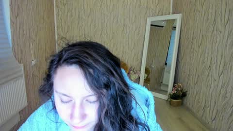 Aisha online show from 01-15-25, 05:29