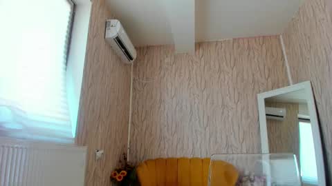 Aisha online show from 03-10-25, 06:38