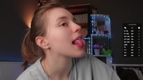 Aliza online show from 05-20-26, 01:23