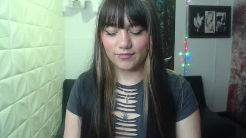 Snapshot of aitana_gomezz chatting on 12-26-24, 09:15 Aitana online show from 12-26-24, 09:15