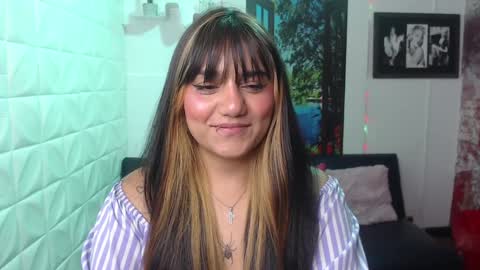 Snapshot of aitana_gomezz chatting on 01-11-25, 09:04 Aitana online show from 01-11-25, 09:04