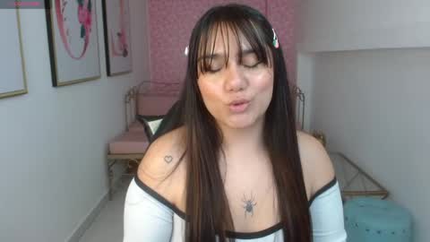 Snapshot of aitana_gomezz chatting on 05-11-26, 08:28 Aitana online show from 05-11-26, 08:28