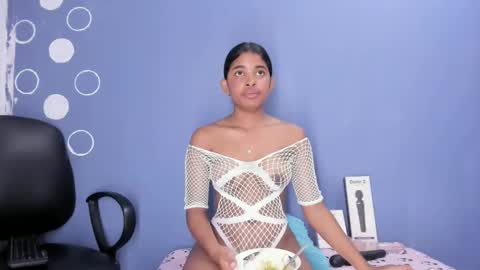 Snapshot of aitanacortes chatting on 01-12-25, 10:01 aitana online show from 01-12-25, 10:01