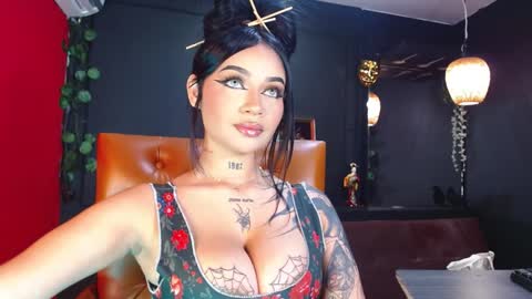 Snapshot of aitanarus chatting on 02-08-25, 03:00 Ahitana Russ online show from 02-08-25, 03:00