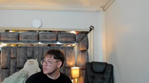 Snapshot of aivadumont chatting on 02-15-25, 09:48 Queen Dumont online show from 02-15-25, 09:48