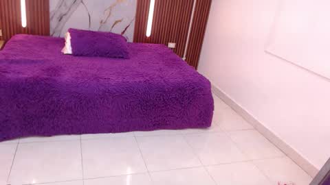 AIXA  online show from 09-11-25, 12:16