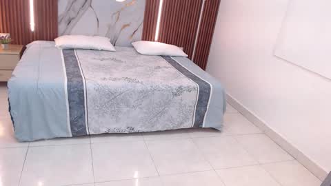 AIXA  online show from 09-17-25, 12:07