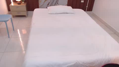 AIXA  online show from 09-27-25, 12:21