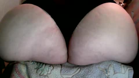 Snapshot of ajlwes chatting on 09-28-25, 09:47 ajlwes online show from 09-28-25, 09:47