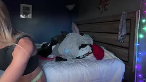 AJ online show from 04-24-26, 02:36