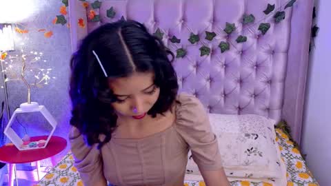 Snapshot of akane_uwu chatting on 11-06-25, 03:35 A K A N E U W U online show from 11-06-25, 03:35