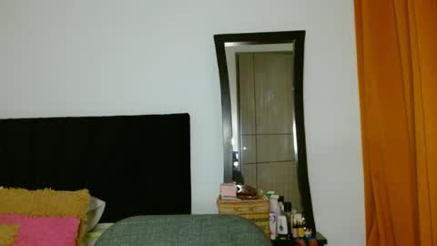 Snapshot of akanekihm chatting on 06-14-26, 10:39 MIRANDA online show from 06-14-26, 10:39