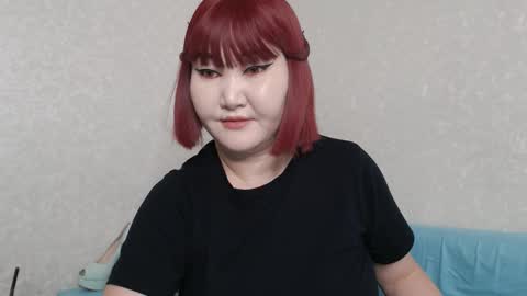 Snapshot of akanire chatting on 09-18-25, 12:07 Shelly online show from 09-18-25, 12:07