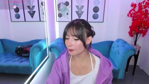 Azaka  online show from 10-10-25, 01:10