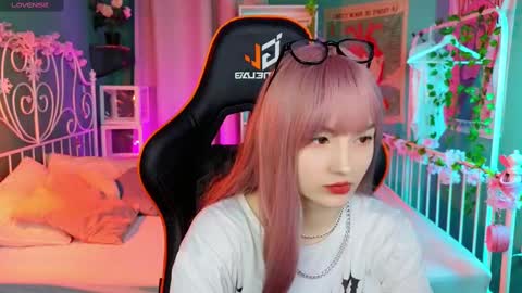 Akemi online show from 03-05-25, 03:07