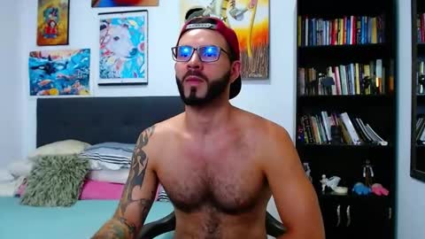 akiles online show from 01-28-25, 01:39