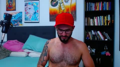 akiles online show from 03-05-25, 01:31