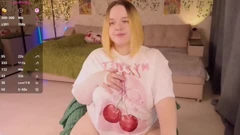 Aki online show from 10-10-25, 11:42