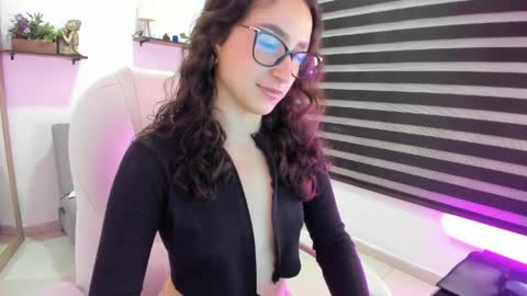 Snapshot of akira_morgan chatting on 03-23-26, 11:47 Akira online show from 03-23-26, 11:47