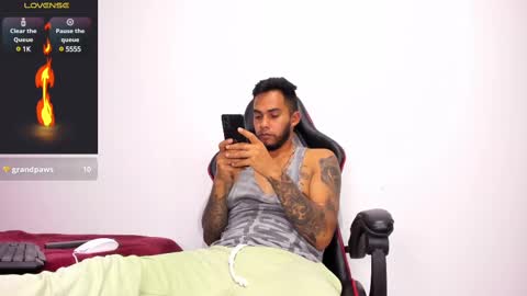 Snapshot of akira_tattoo chatting on 02-21-25, 03:34 Akira online show from 02-21-25, 03:34