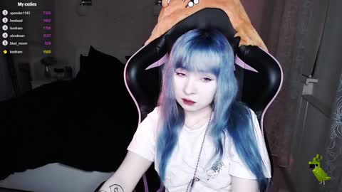 akirahartyx online show from 01-15-25, 03:07