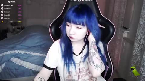 akirahartyx online show from 02-17-25, 02:15