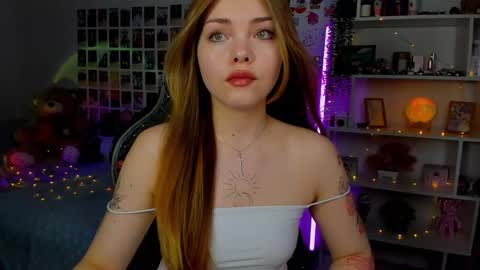 Snapshot of akirakatsu chatting on 10-28-25, 12:09 Akira online show from 10-28-25, 12:09