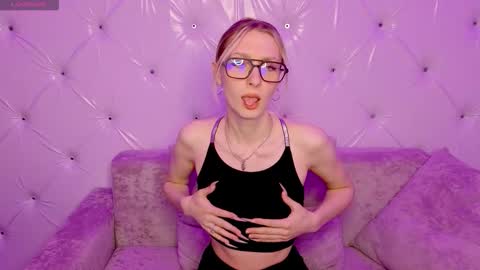 akiro_kim online show from 02-25-26, 02:32