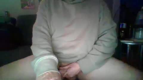 akpchi1984 online show from 01-13-25, 03:23