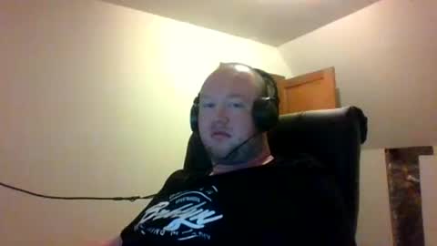 Snapshot of akuma079 chatting on 08-04-26, 05:43 akuma079 online show from 08-04-26, 05:43