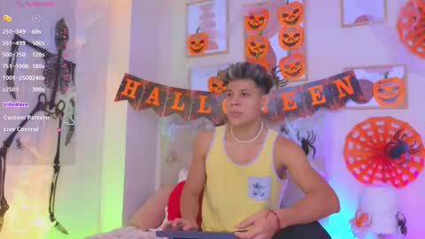 Al Fox  Miko Fortuni  online show from 10-27-25, 01:31