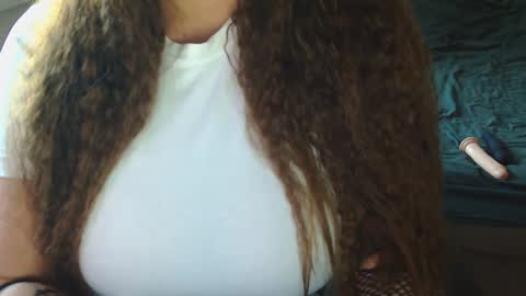 Snapshot of alabama1_ chatting on 12-17-24, 08:56 Alisha online show from 12-17-24, 08:56