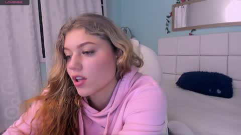 Alaia online show from 02-28-25, 01:14