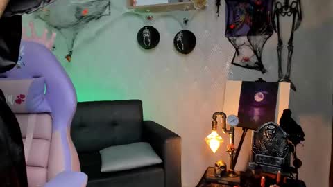 Alaia online show from 10-08-25, 08:17