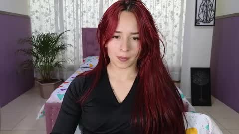 Snapshot of alaia_skater chatting on 11-10-25, 06:40 Alaia Skater online show from 11-10-25, 06:40