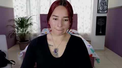 Snapshot of alaia_skater chatting on 11-22-25, 07:02 Alaia Skater online show from 11-22-25, 07:02