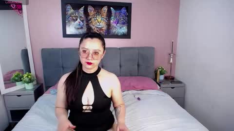 Alaiia    online show from 12-04-25, 02:32