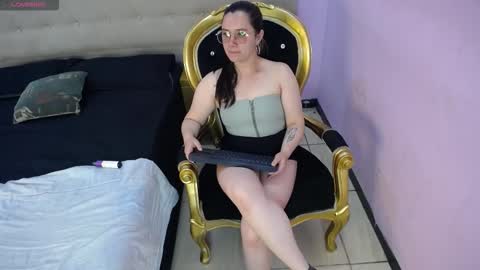 Alaiia    online show from 12-13-25, 08:04